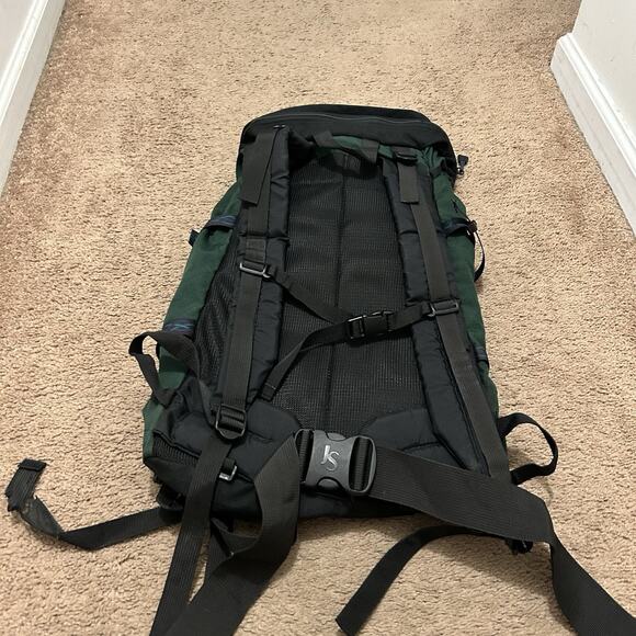 VTG Jansport Forest Green Geometric Outdoor Hiking School Backpack USA Made Logo